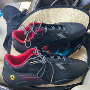 Men’s Ferrari Puma size 10 US never worn but no box